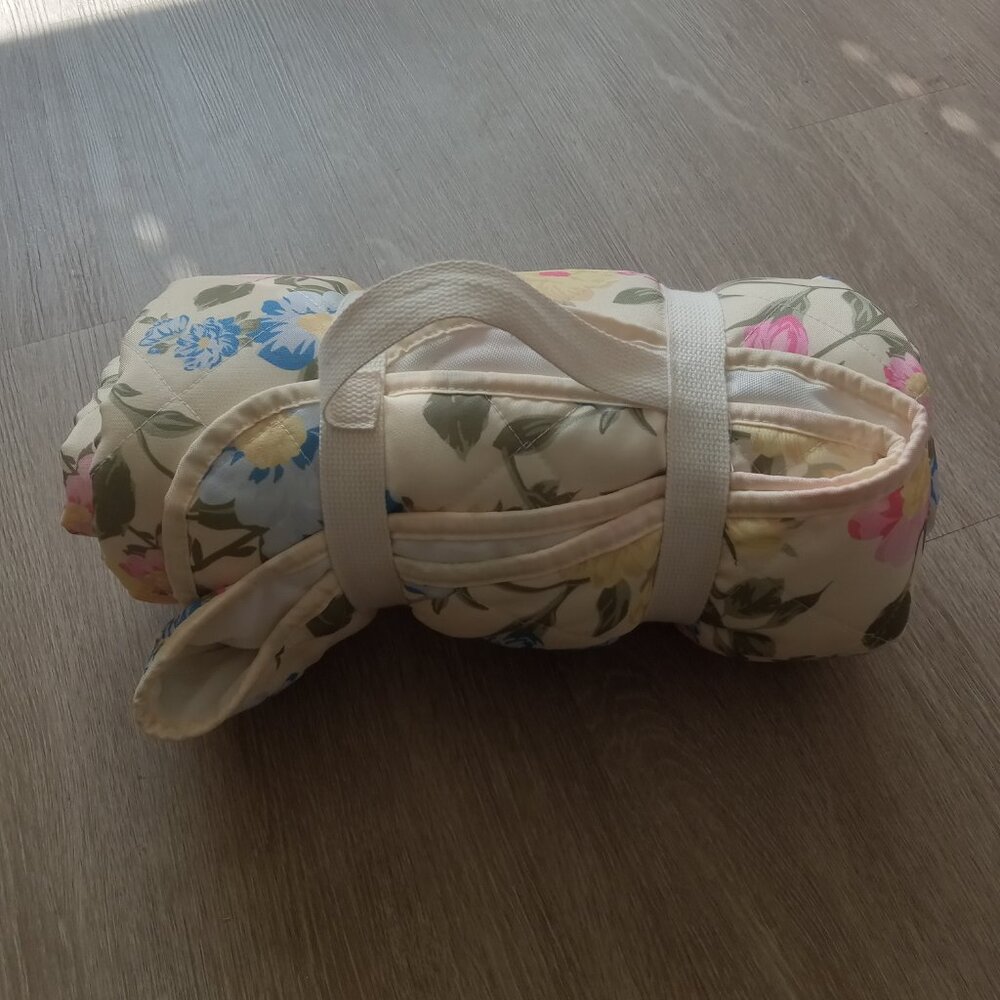 NEW A New Day Pretty Yellow and Floral Picnic Blanket